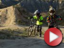 Video: Vanderham a Hunter s dětma na trailu
