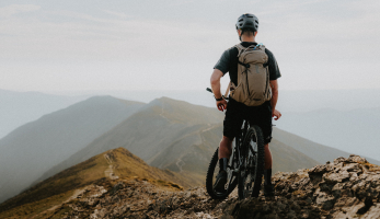 Novinka: CamelBak uvádí na trh první MTB batoh s technologií RECCO - H.A.W.G. 20