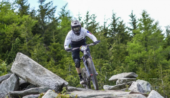 Matěj Charvát vyhrává první letošní Enduroserii v polském středisku Czarna Gora Resort