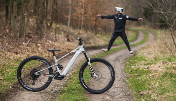 Bikecheck Mondraker Crafty Carbon R v Gaspiho custom provedení