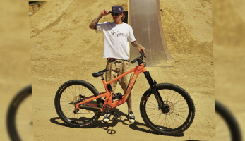Bikecheck: Richard Zelinka sedlá Santa Cruz Bronson