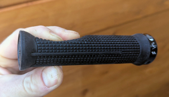 Test: gripy fízi:k Terra Racefeel - to zajímavé hledej uvnitř