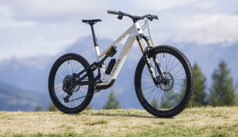 Novinka: Canyon představuje nový Spectral:ON CF 9 s motorem Avinox M2S