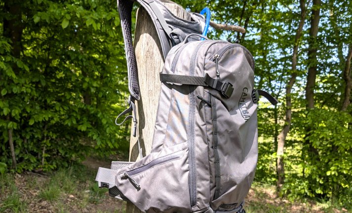 Test: CamelBak H.A.W.G. 20 - stále uveze spoustu vody i nákladu