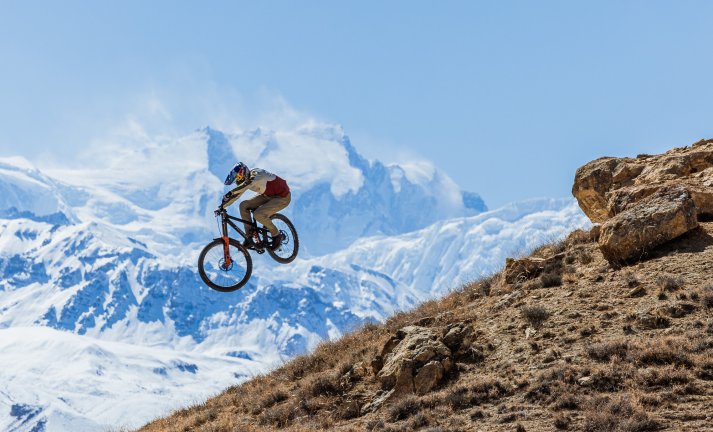 Ridgeline Nepal - The Last Forbidden Kingdom - Gee řádí v Himálaji