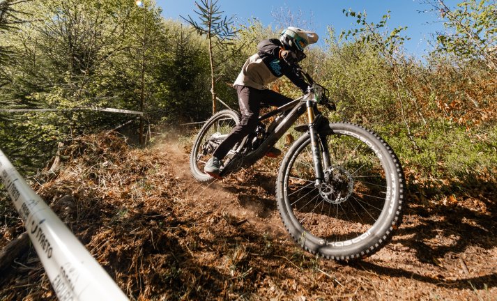 Fresh Enduro Tour na Trutnov Trails vyhrál Slawomir Lukasik