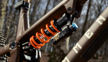 Novinka: tlumiče Fox FLOAT X, Fox DHX  dostaly nové vnitřnosti
