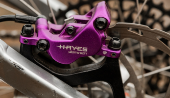 Test: Hayes Dominion A4 - silné, nevadnoucí a dobře dávkovatelné brzdy