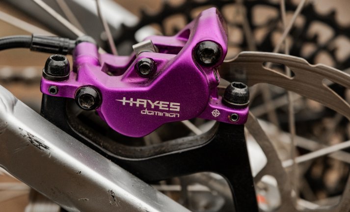 Test: Hayes Dominion A4 - silné, nevadnoucí a dobře dávkovatelné brzdy