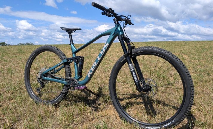 Test: Kellys Tyke 50 - spousta trailové zábavy za 50 tisíc korun