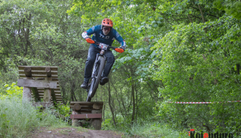 Kojenduro 2026: Třetí ročník rodinného enduro závodu u Prahy se blíží