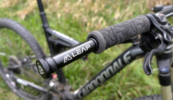 Test: Leap Barmate System - kompletní nářadí včetně nýtovače a aplikátoru knotů ukryté v řídítkách