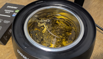 Test: Sbohem špinavému řetězu! Voskování s Dynamic Wander Wax mě naprosto dostalo