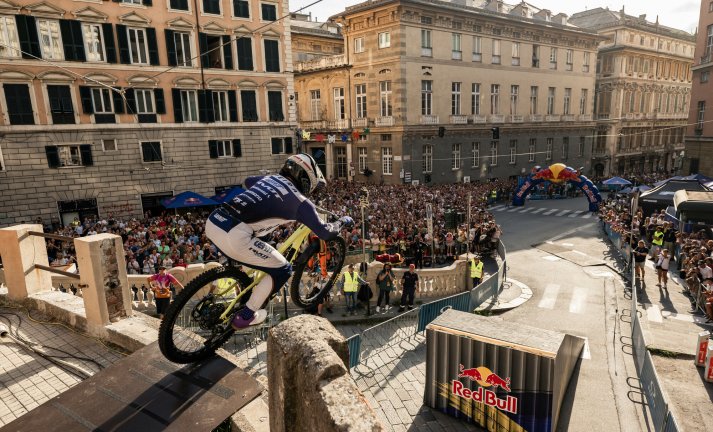 Je to oficiální, finále Red Bull Cerro Abajo 2026 hostí Stuttgart
