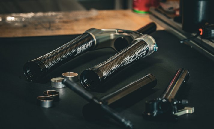 Bright Racing Shocks představuje novou hydraulickou patronu ACAD #9