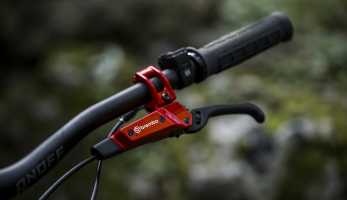 Novinka: brzdy Brembo GR - PRO - mohutné, výkonné, konzistentní, drahé a červené